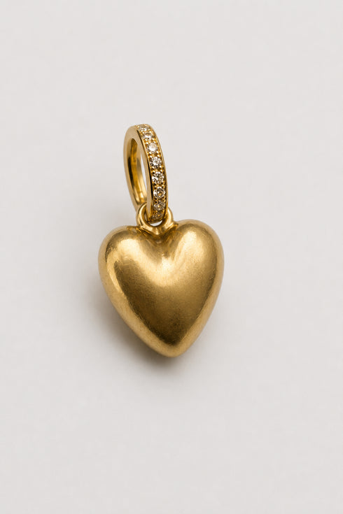 Heike Grebenstein 18K Gold Heart with Diamond Bale Heike Grebenstein
