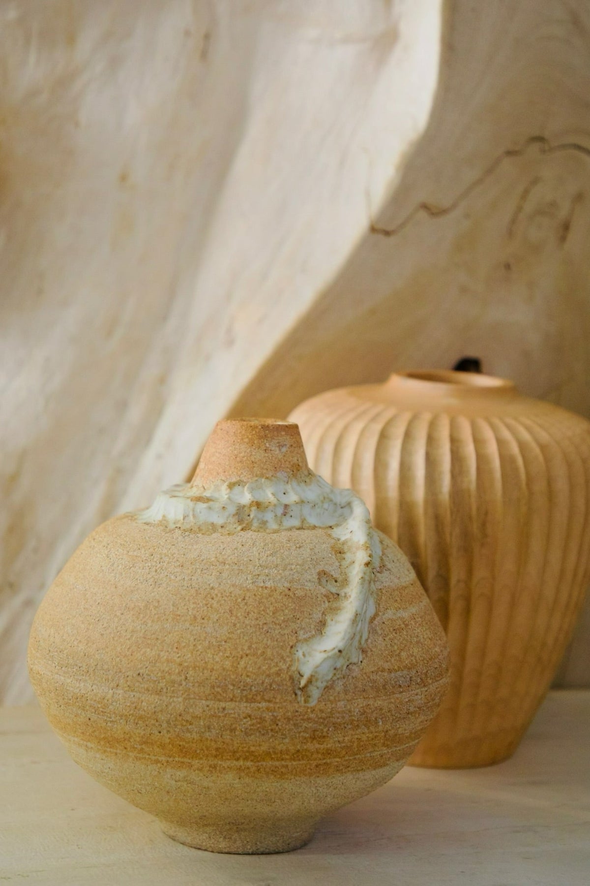 ACME 5 DLC Beige Round Vase Acme 5 Lifestyle
