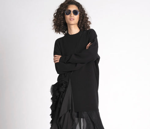 Black Cashmere Long Crew Neck Sweater