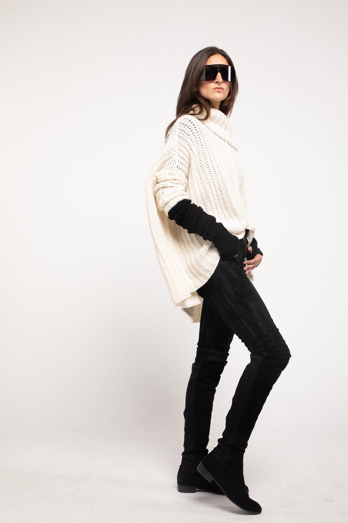Lofty Cashmere Turtleneck Sweater Ivory Urban Zen