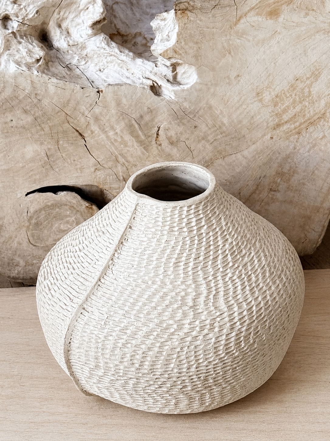 ACME 5 Hudu Vase Acme 5 Lifestyle