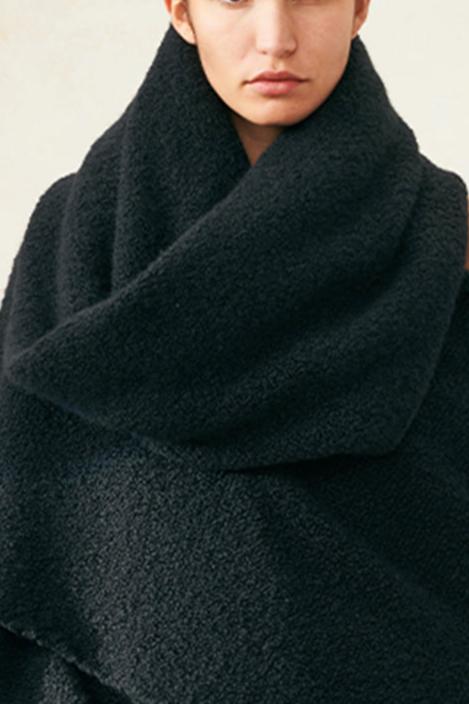 Cashmere Big Neck Cozy Black O/S