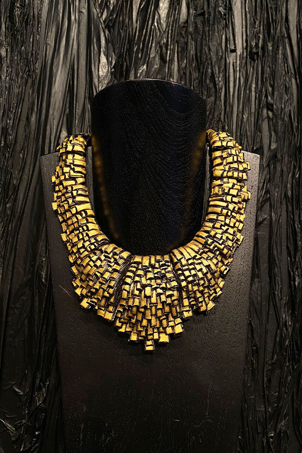 Grazia Fortuna Ward Small Black and Gold Necklace Black/Gold